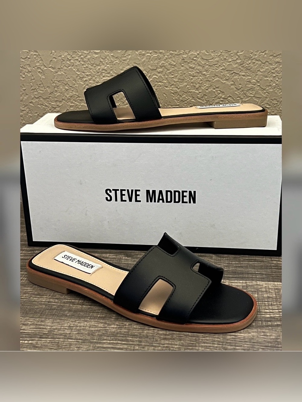 Steve Madden Hadyn Women’s Black
Color Sandals Size-6